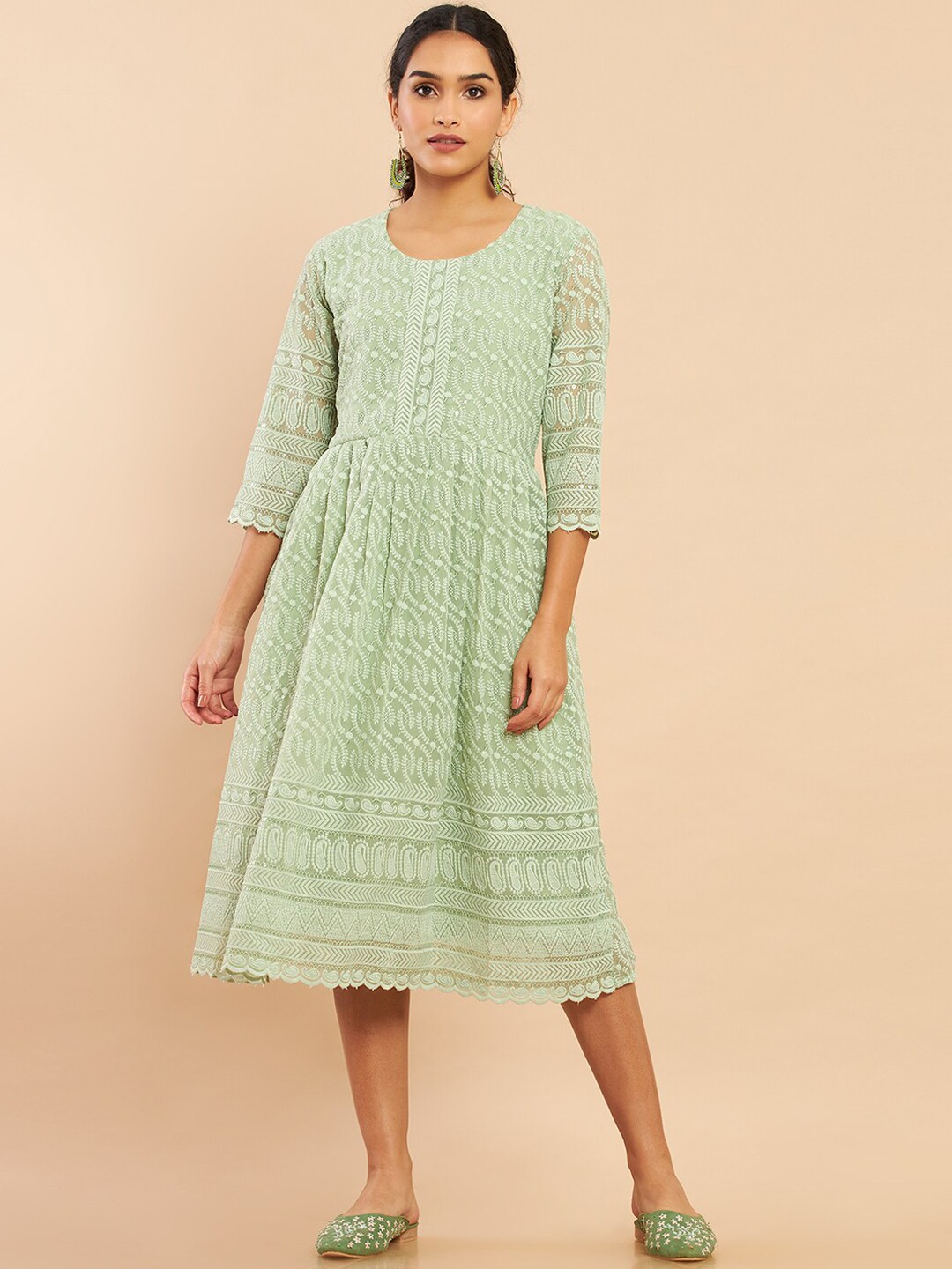 

Soch Women Green Paisley Embroidered Thread Work Georgette Anarkali Kurta