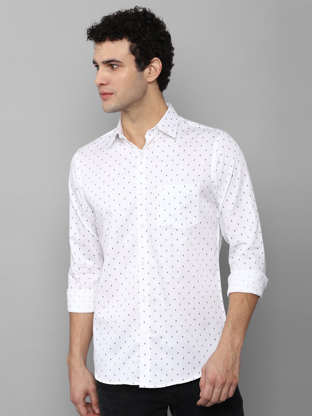 

Allen Solly Men White Slim Fit Printed Casual Shirt