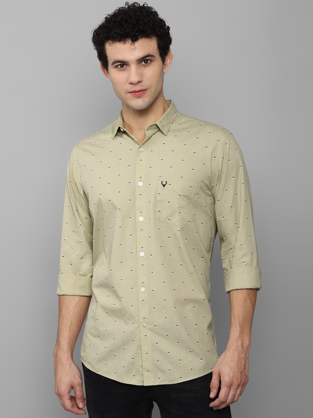 

Allen Solly Men Green Slim Fit Printed Casual Shirt