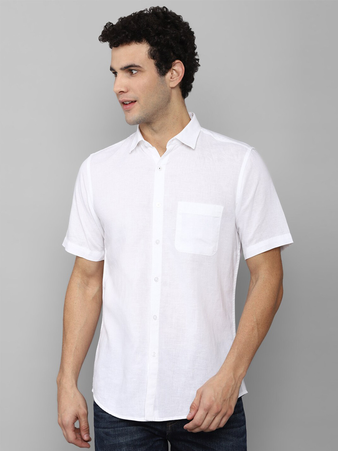 

Allen Solly Men White Solid Slim Fit Casual Shirt