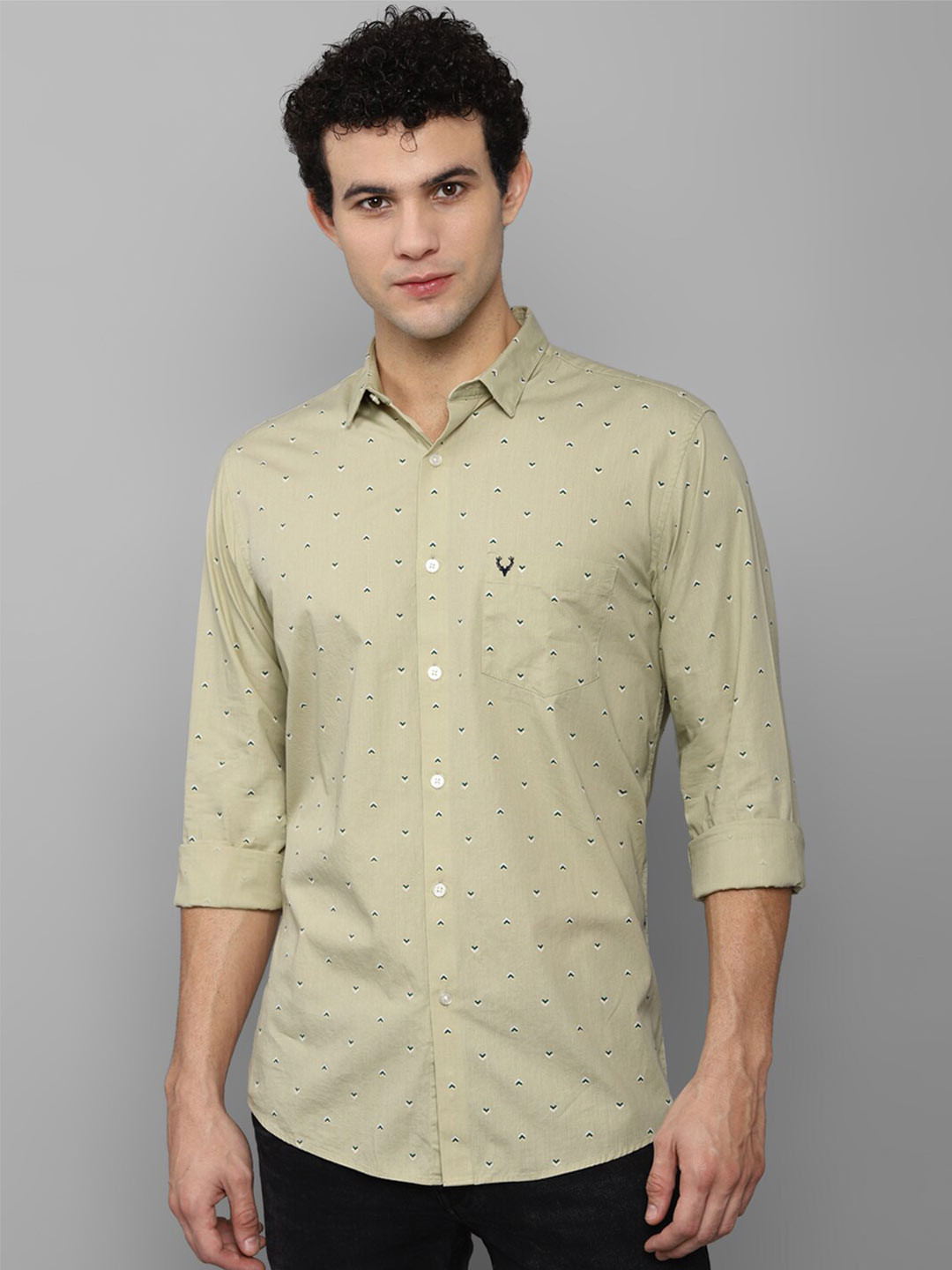

Allen Solly Men Green Slim Fit Printed Casual Shirt
