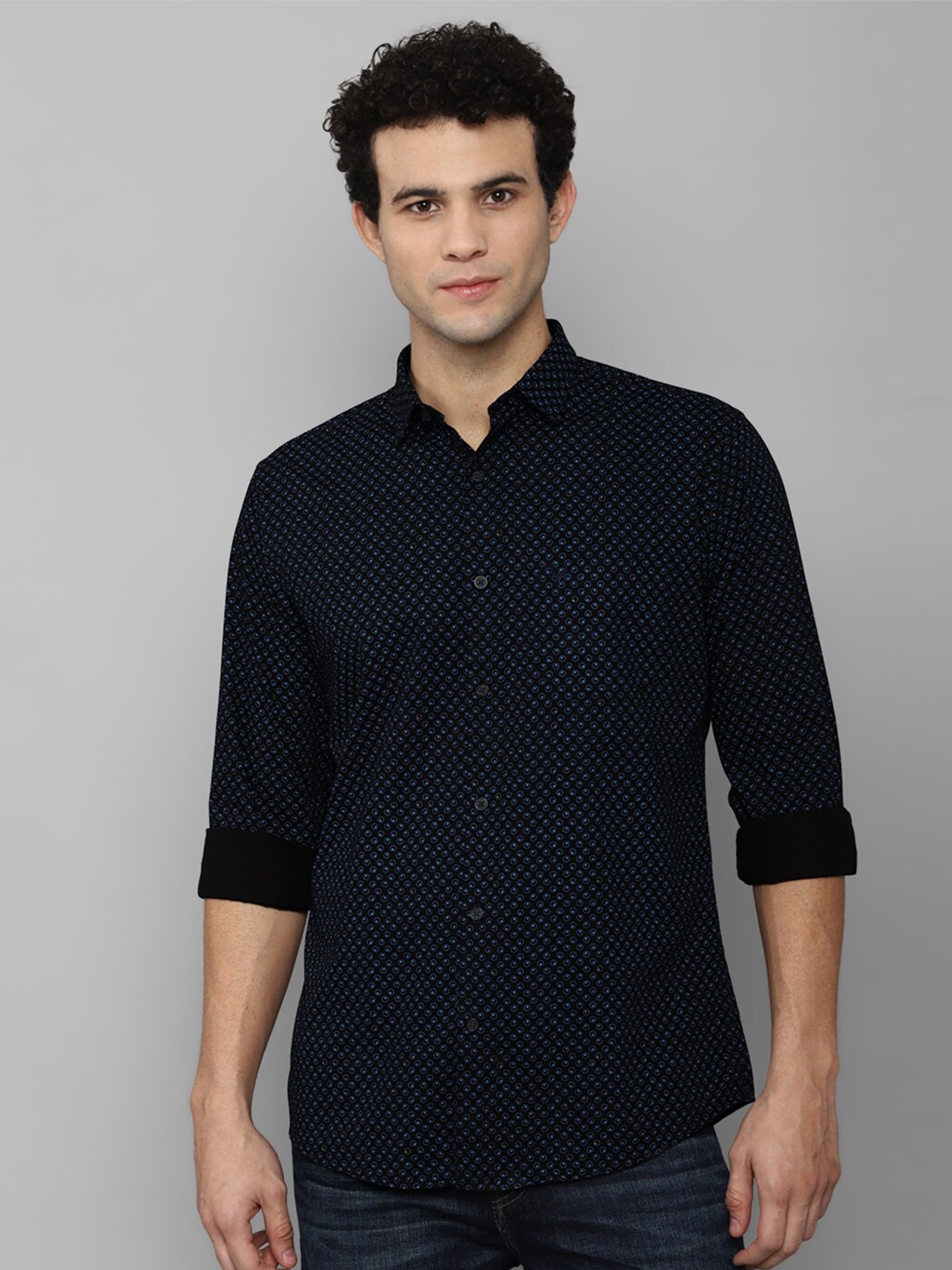 

Allen Solly Men Navy Blue Slim Fit Printed Casual Shirt