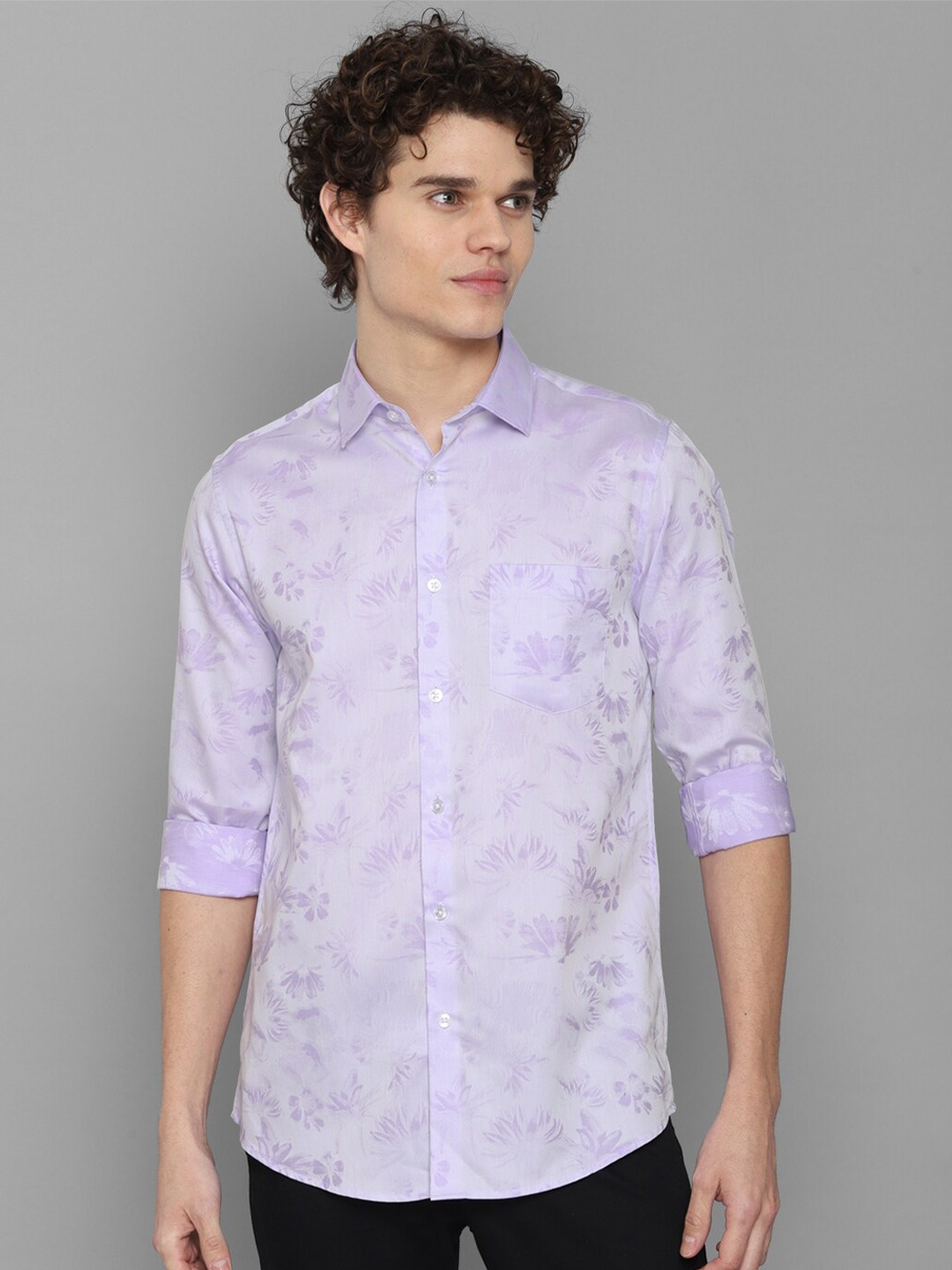 

Allen Solly Men Purple Slim Fit Floral Printed Casual Shirt