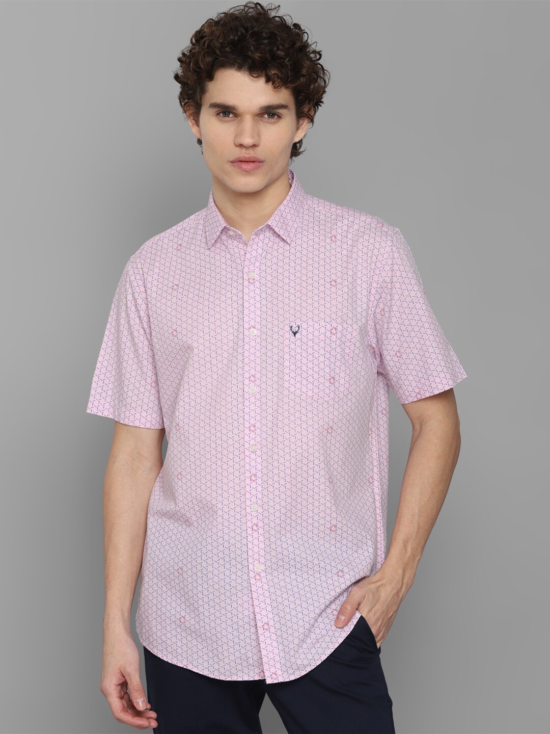 

Allen Solly Men Pink Slim Fit Printed Casual Shirt