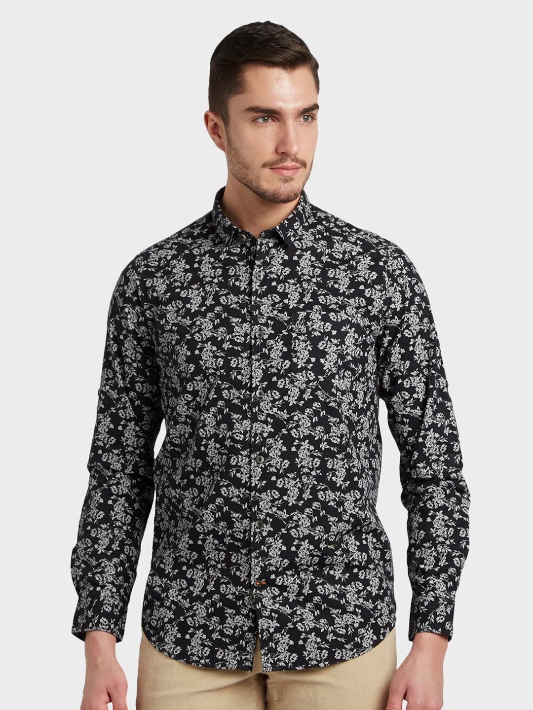 

ColorPlus Men Black Floral Printed Casual Shirt