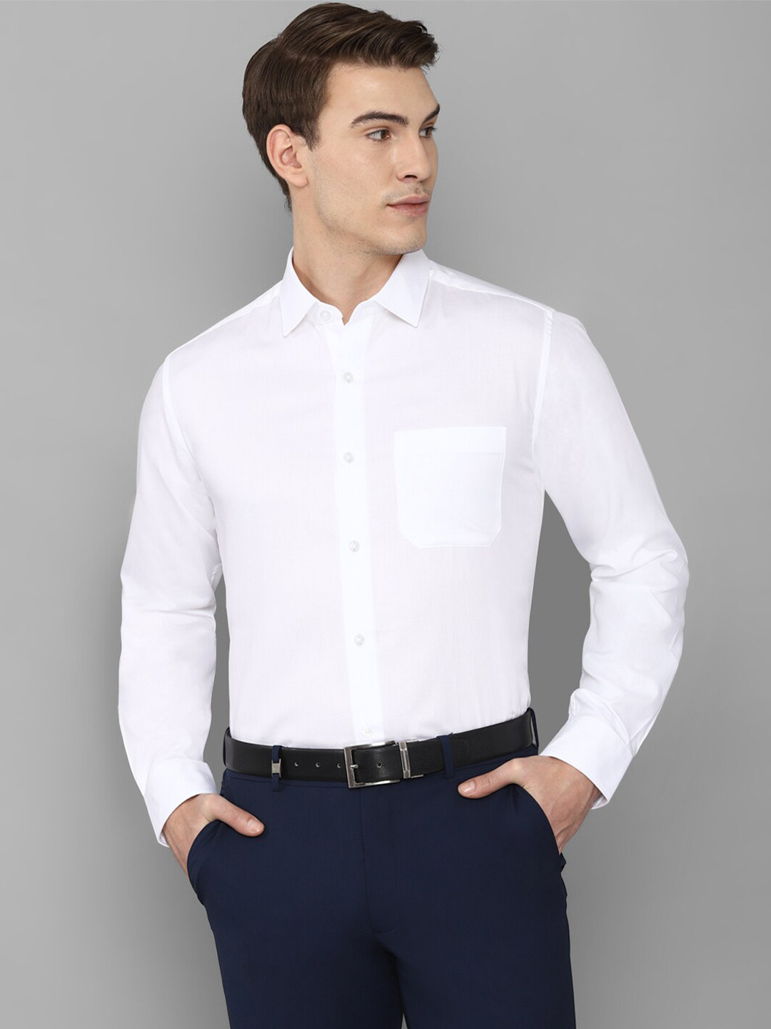 

Louis Philippe Men White Solid Slim Fit Formal Shirt