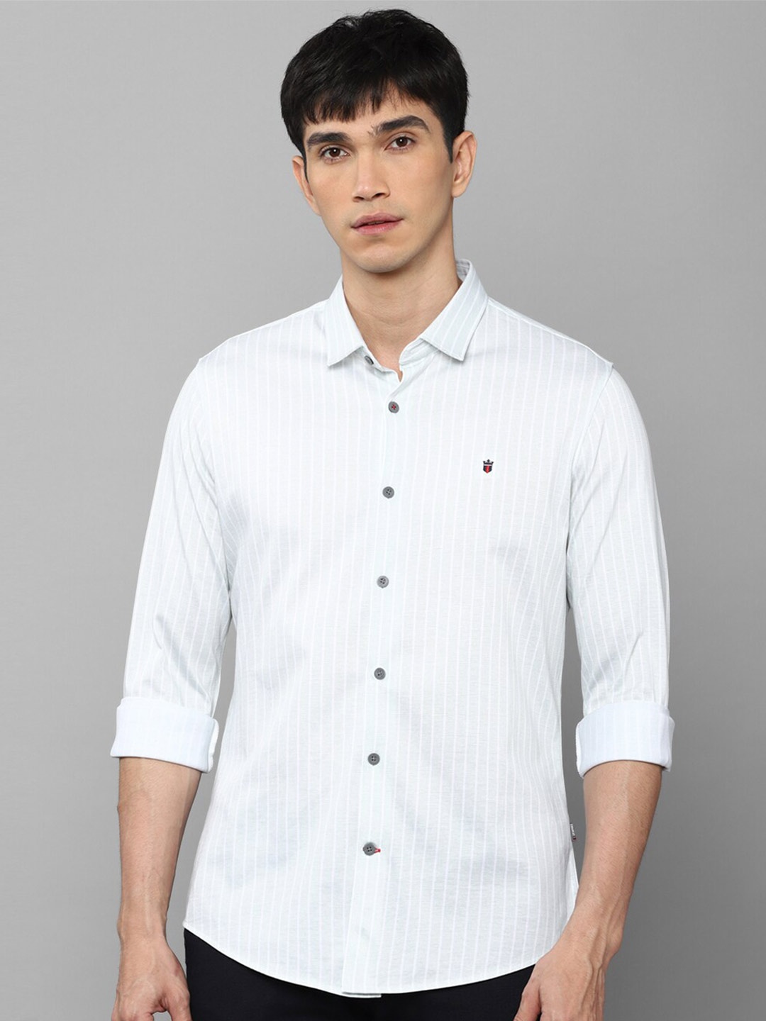 

Louis Philippe Sport Men White Slim Fit Striped Pure Cotton Casual Shirt