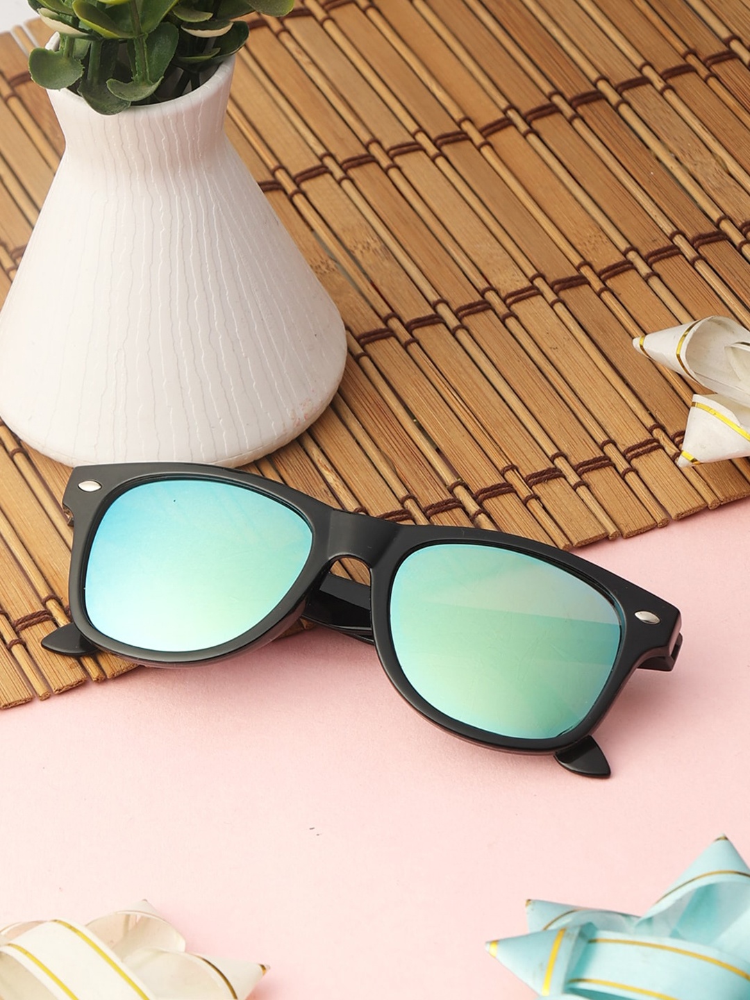 

PASSION PETALS Unisex Kids Green Lens & Black Aviator Sunglasses with Polarised and UV Protected Lens, Sea green