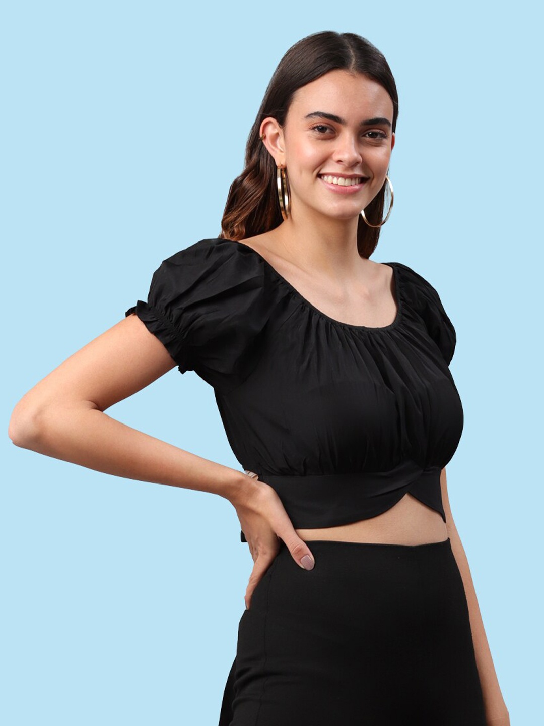 

PRETTY LOVING THING Black Solid Puff Sleeves Blouson Crop Top