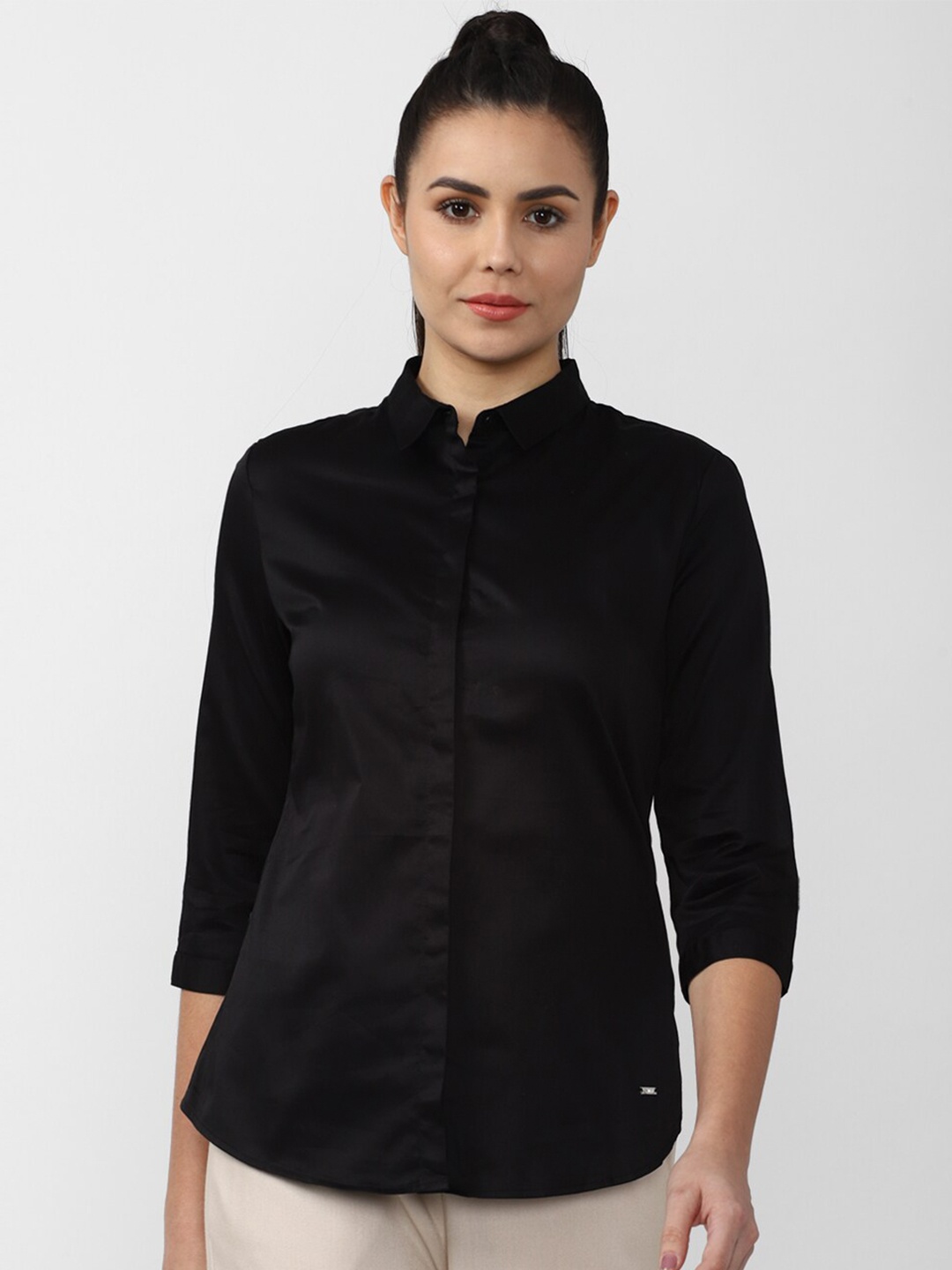 

Van Heusen Woman Formal Shirt, Black