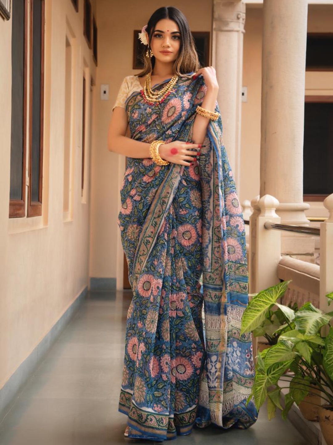 

Baisacrafts Teal & Pink Floral Art Silk Saree