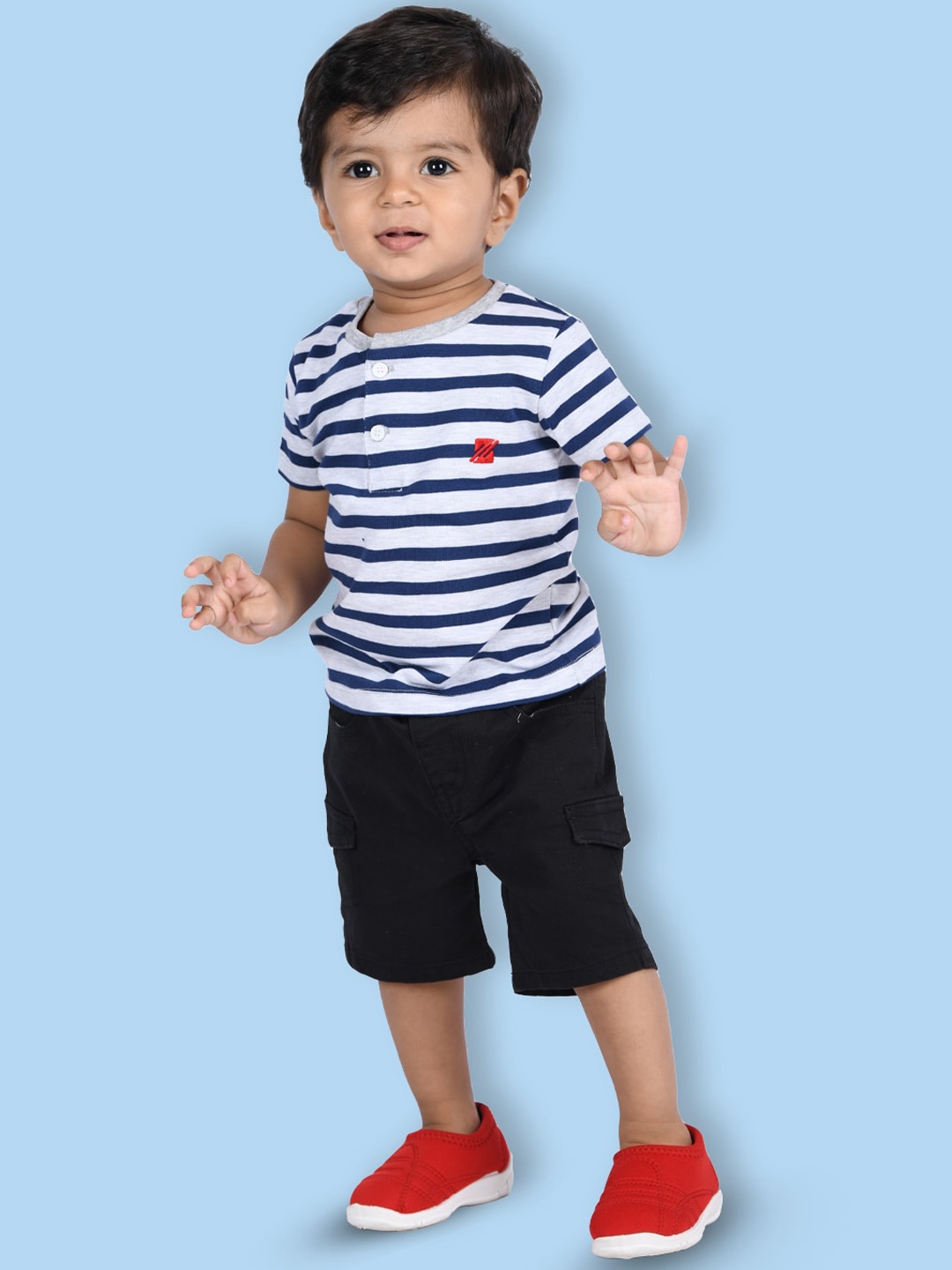 

Zalio Boys White & Black Striped T-shirt with Shorts