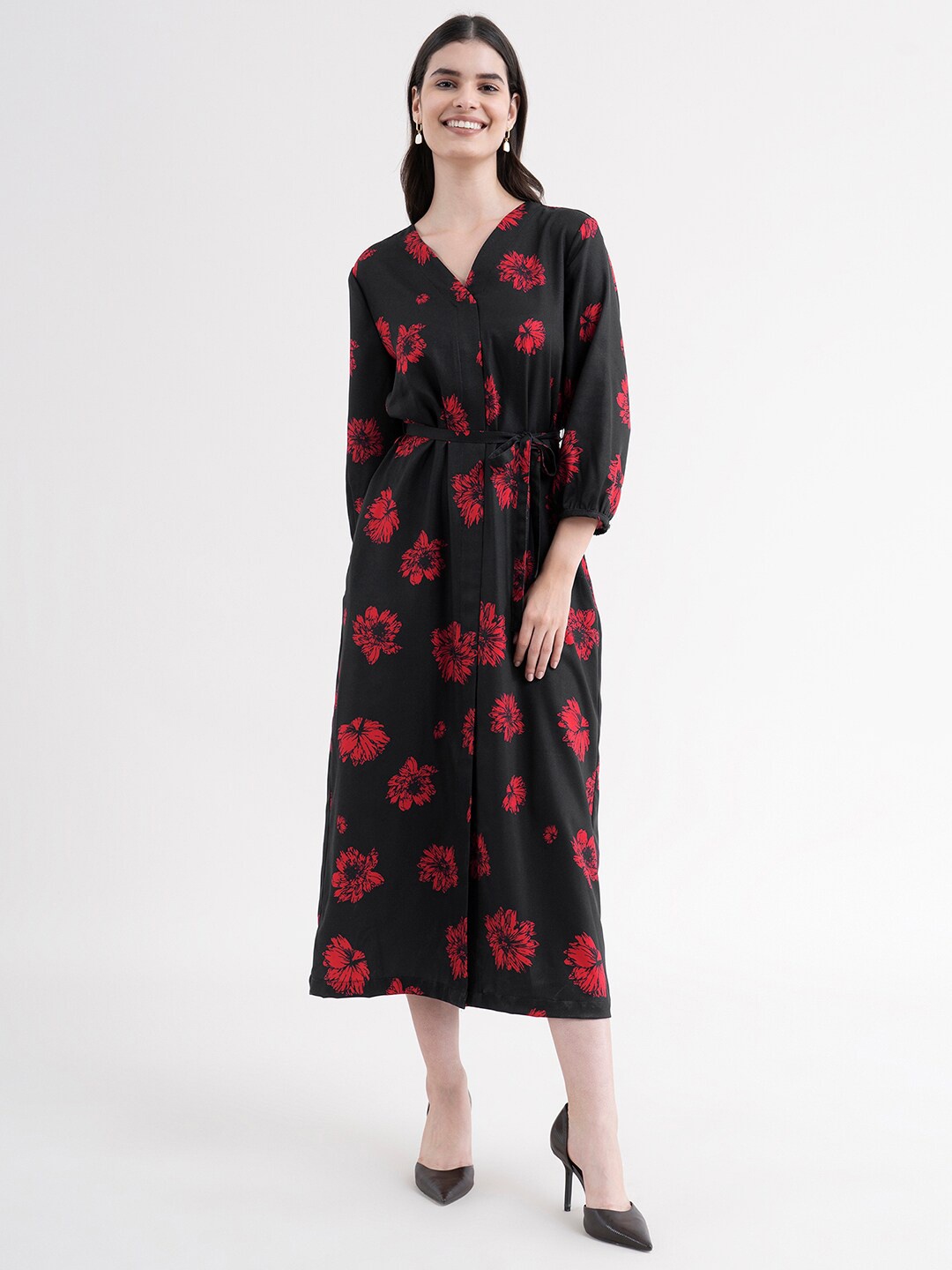 

FableStreet Black & Red Floral Formal Midi Dress