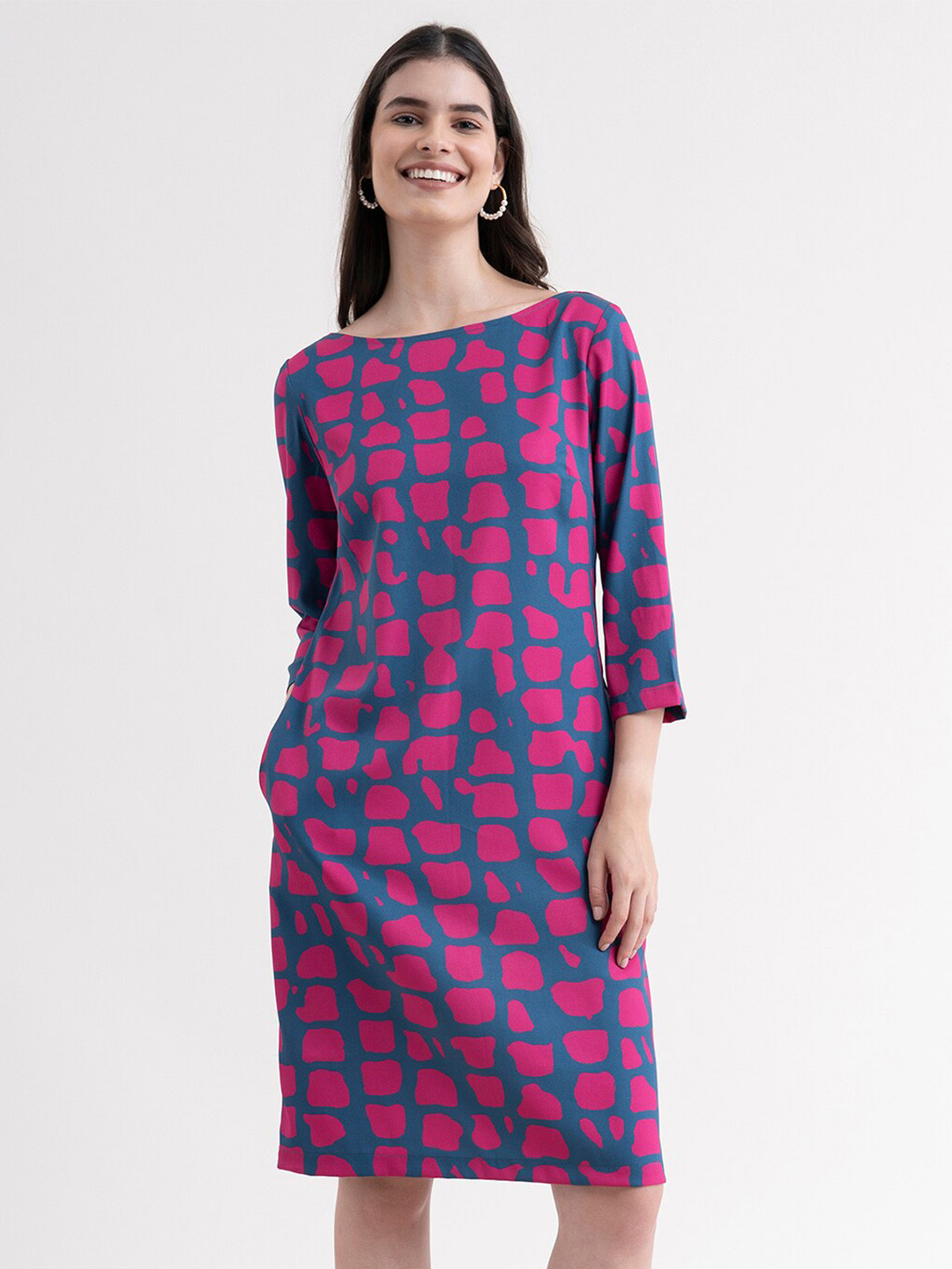 

FableStreet Blue & Pink Printed Sheath Dress