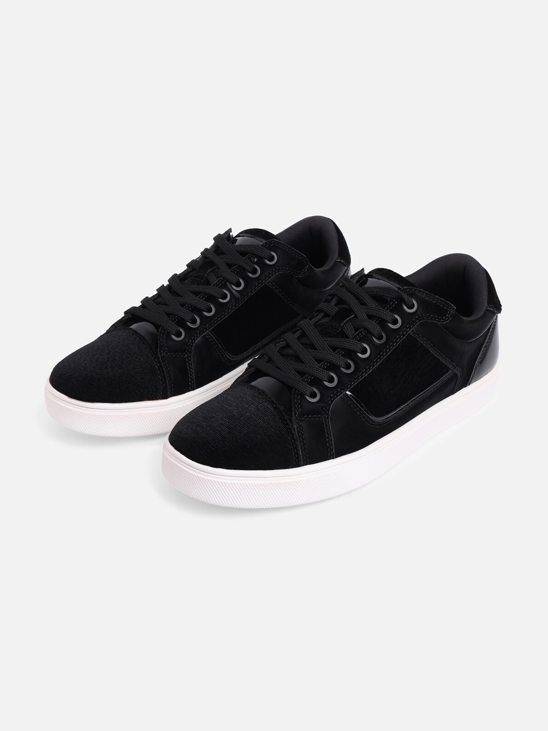 

ALDO Men Black Woven Design Sneakers