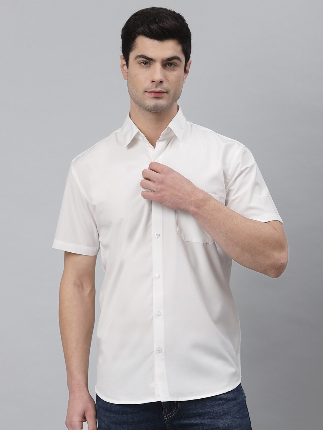 

NEUDIS Men White Classic Formal Cotton Shirt