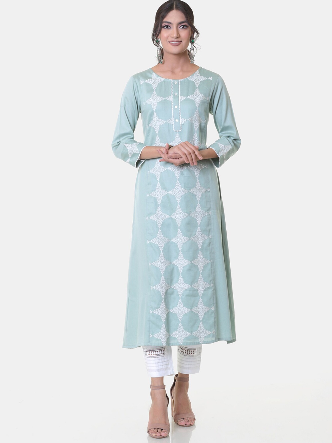 

HEEPOSH Women Green Ethnic Motifs Embroidered Floral Kurta