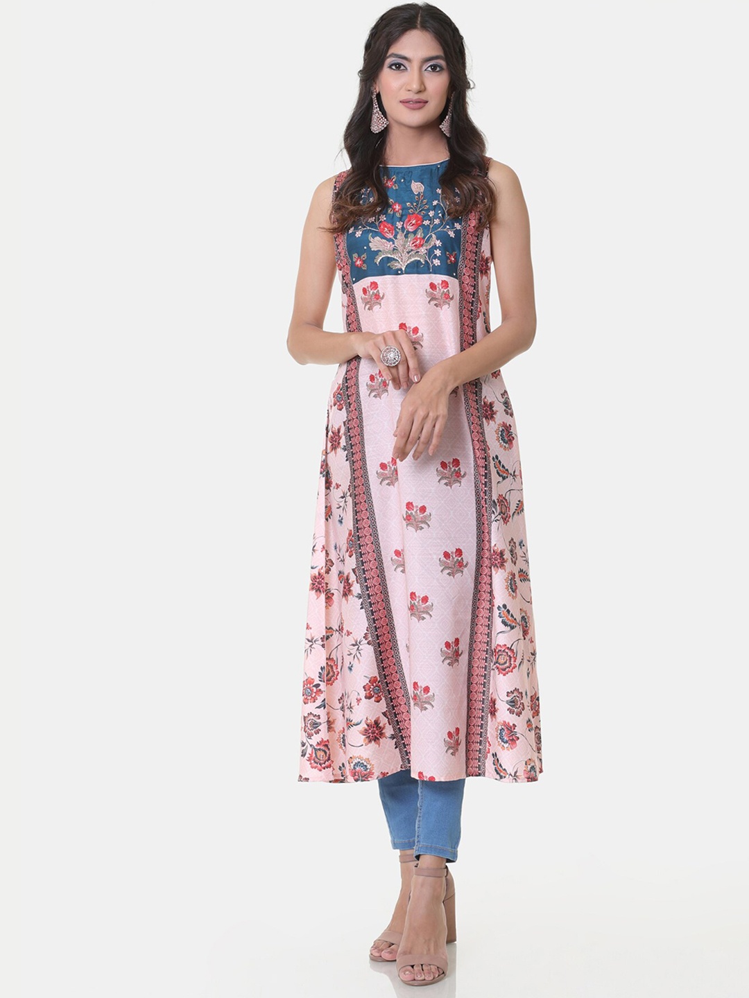 

HEEPOSH Women Peach-Coloured Floral Printed Mirror Work Floral Kurta