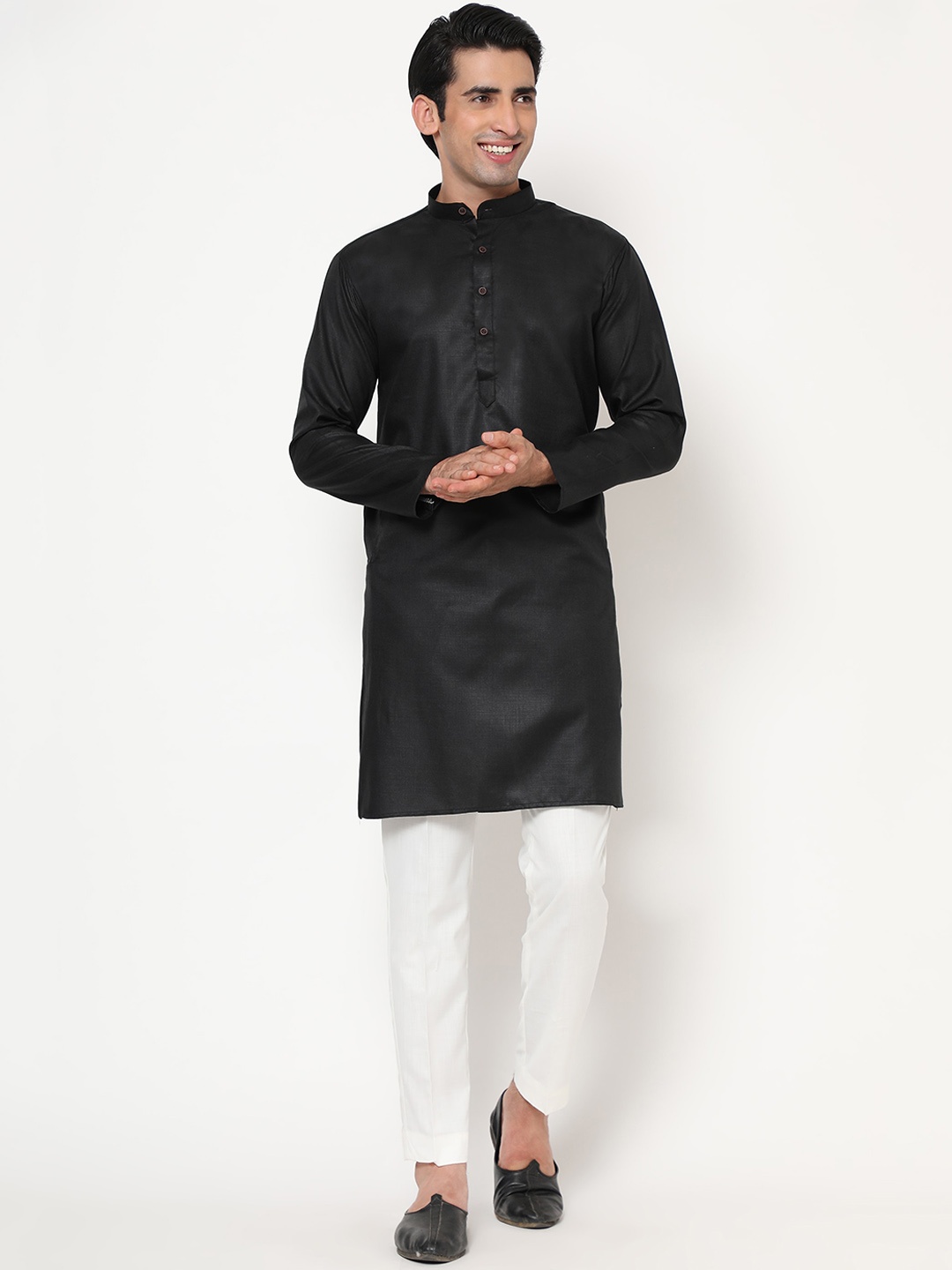 

GoStyle Men Black Pure Cotton Kurta with Pyjamas