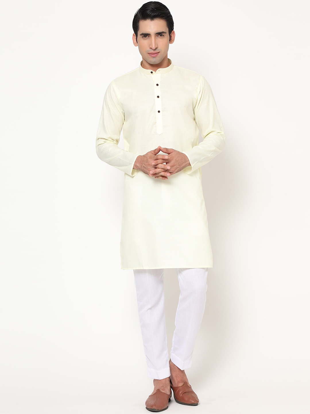 

GoStyle Men Cream-Coloured Pure Cotton Kurta with Pyjama