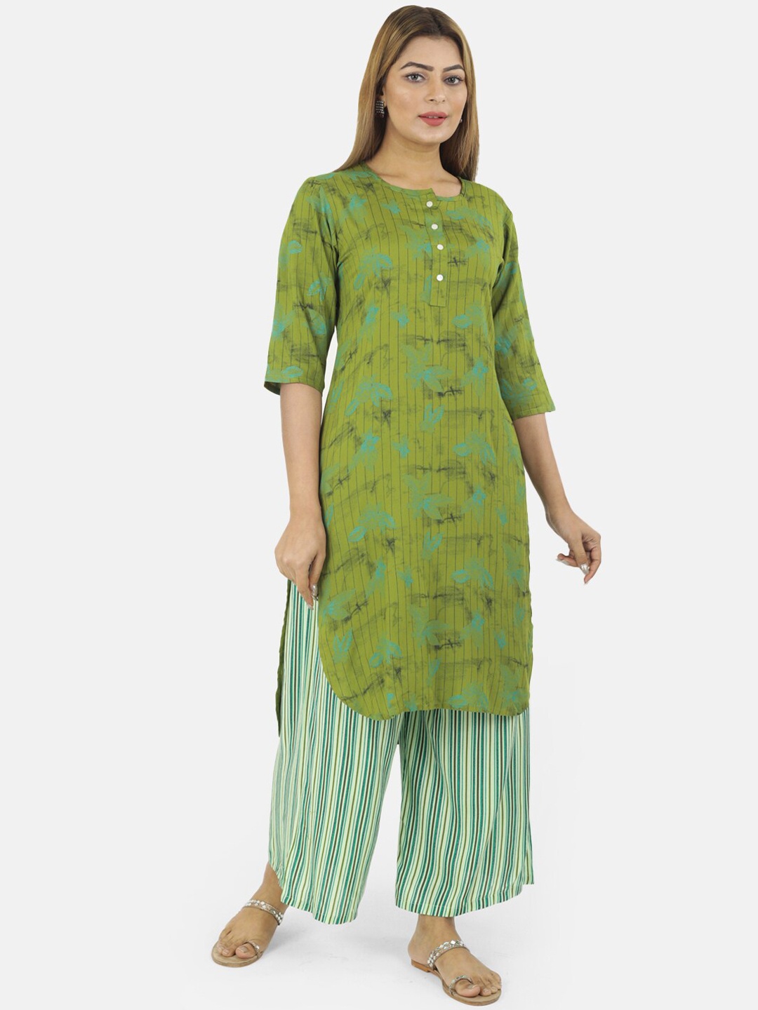 

NEUDIS Women Green Striped Keyhole Neck Kurta