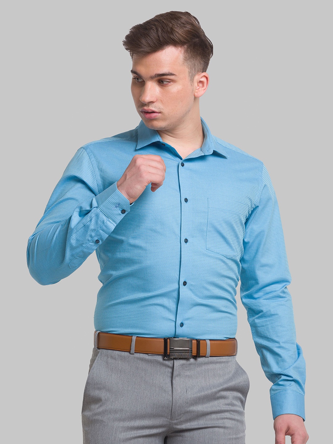 

Park Avenue Men Blue Slim Fit Cotton Casual Shirt