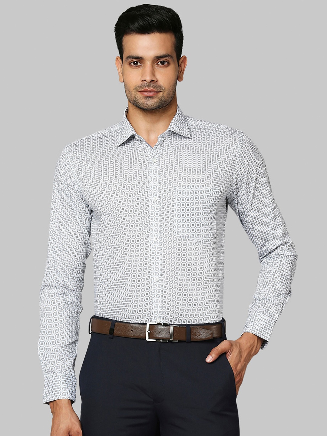 

Park Avenue Men Blue Slim Fit Printed Casual Shirt