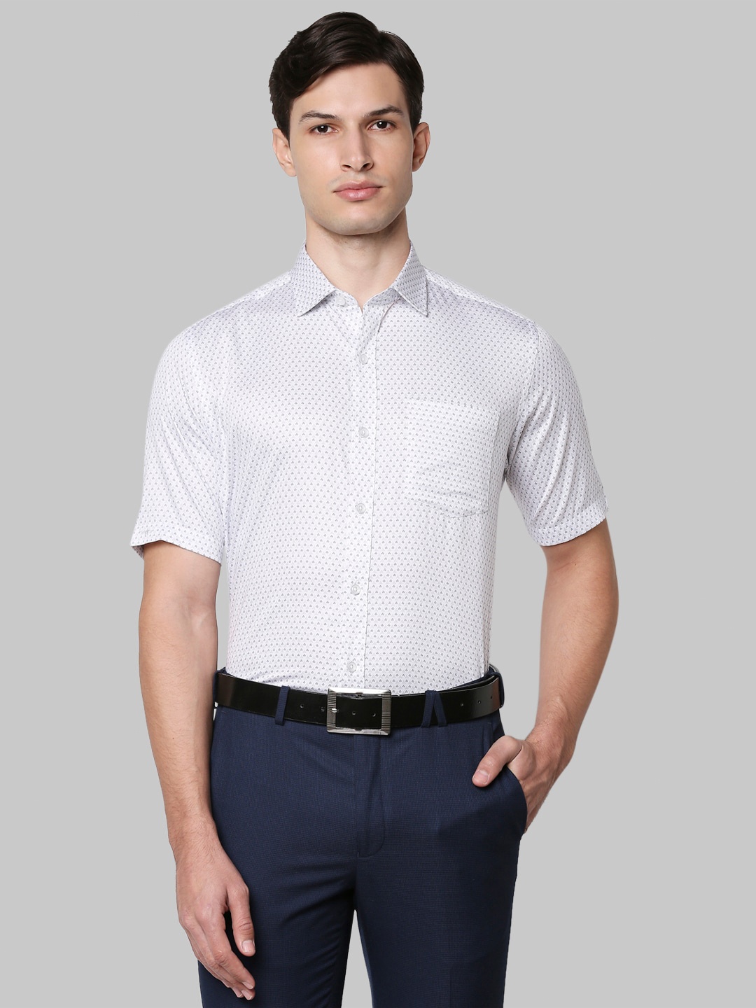 

Park Avenue Men Blue Slim Fit Printed Casual Shirt