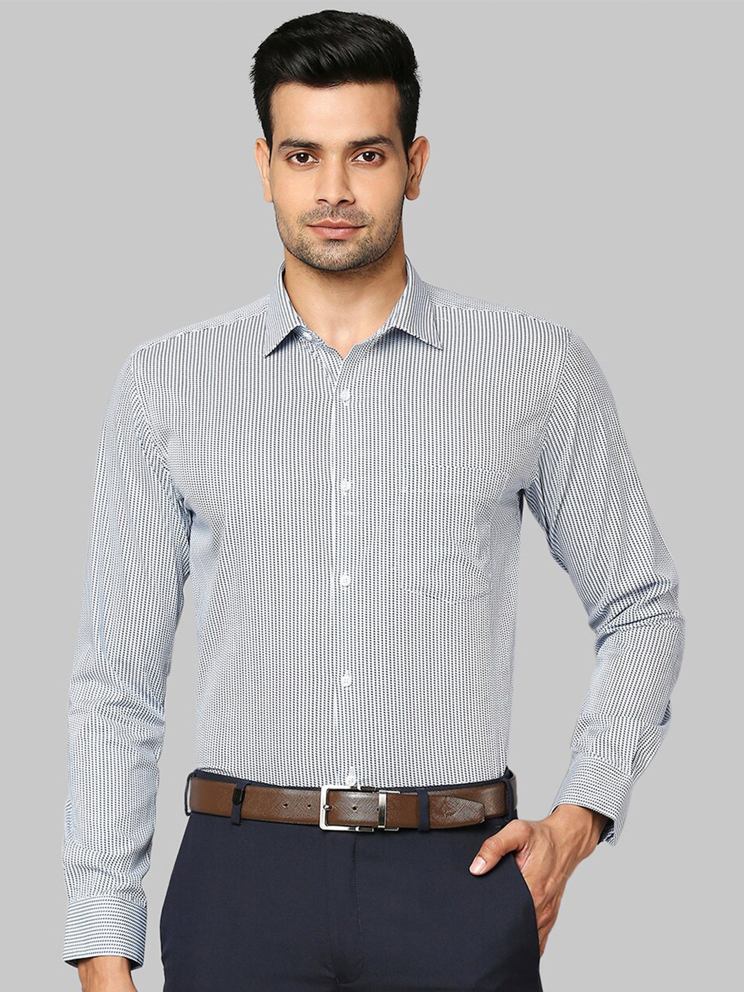 

Park Avenue Men Blue Slim Fit Micro Checks Checked Casual Shirt