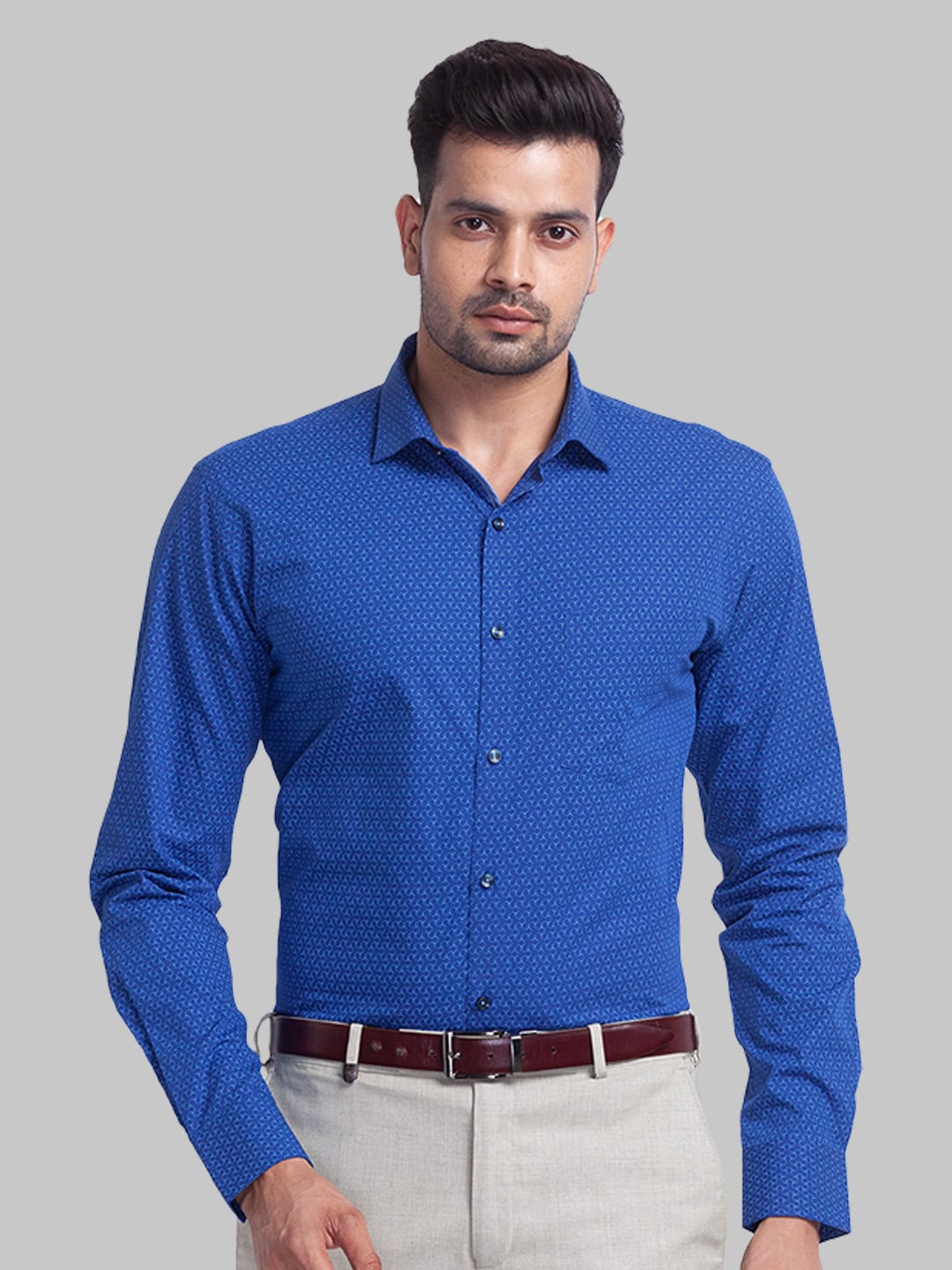 

Park Avenue Men Blue Slim Fit Printed Casual Shirt
