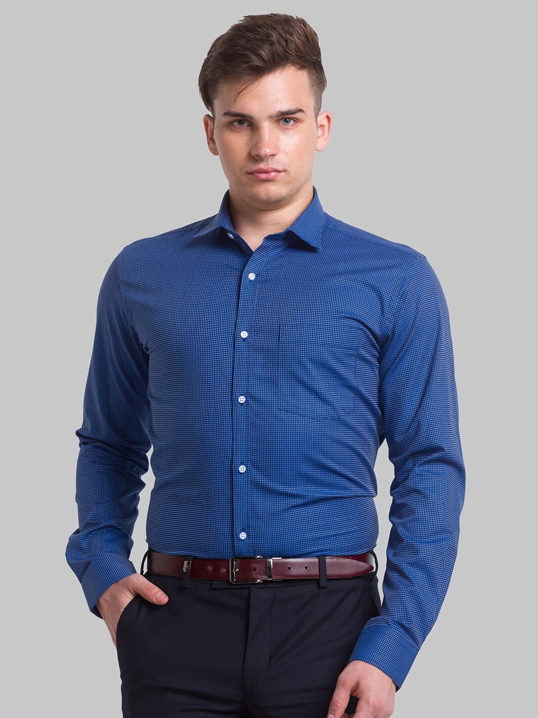 

Park Avenue Men Blue Slim Fit Printed Casual Shirt