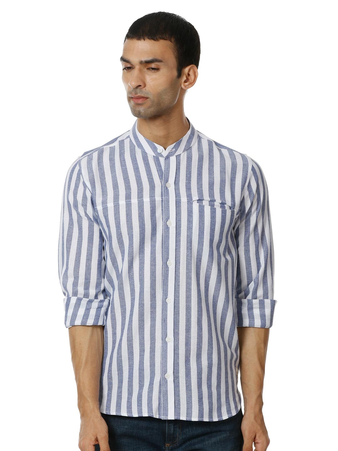 

SHIRT THEORY Men Blue Comfort Striped Casual Shirt