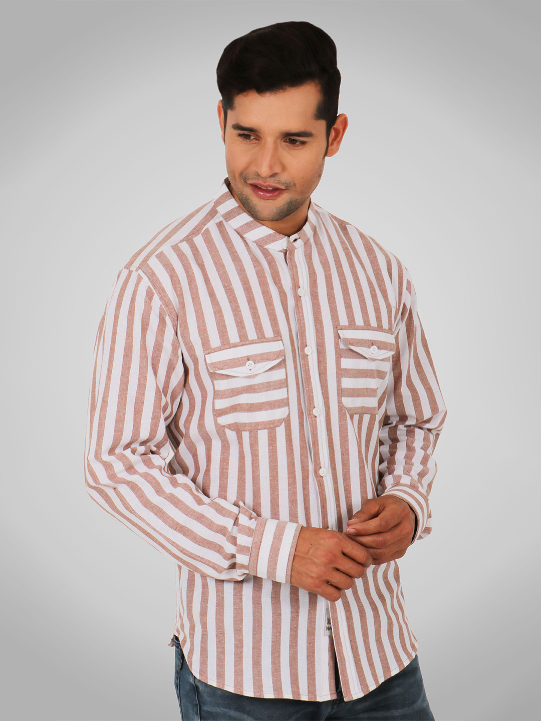 

SHIRT THEORY Men Brown Comfort Striped Casual Shirt