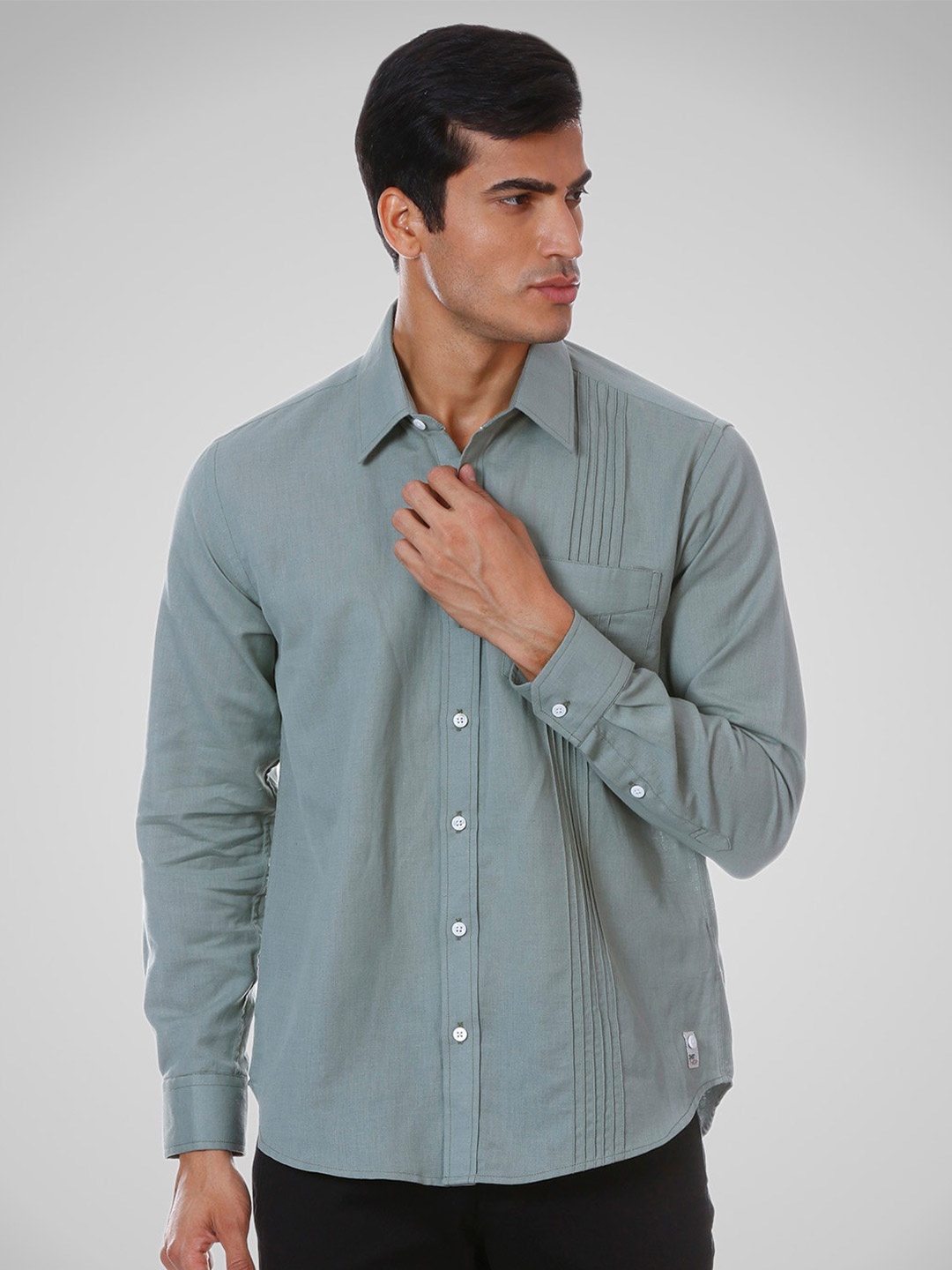 

SHIRT THEORY Men Green Comfort Striped Casual Shirt