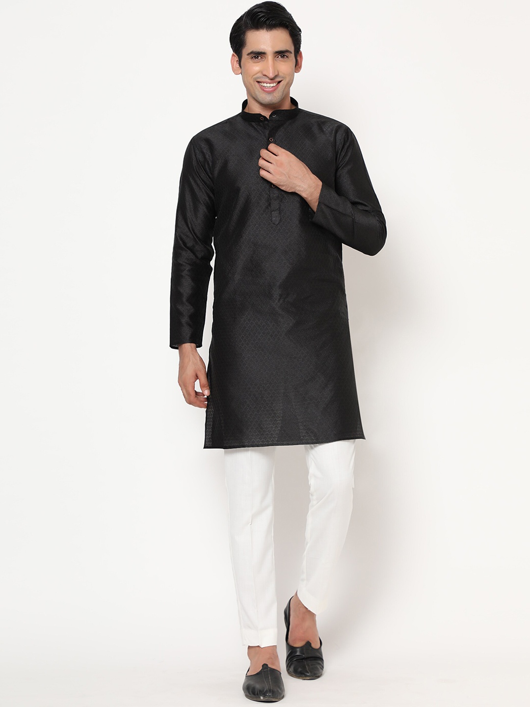 

GoStyle Men Black Pure Cotton Kurta with Pyjama