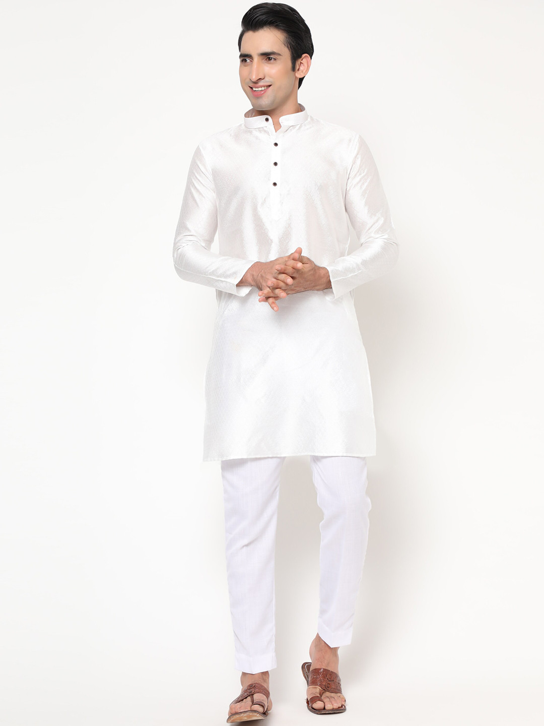 

GoStyle Men White Pure Cotton Kurta with Trousers