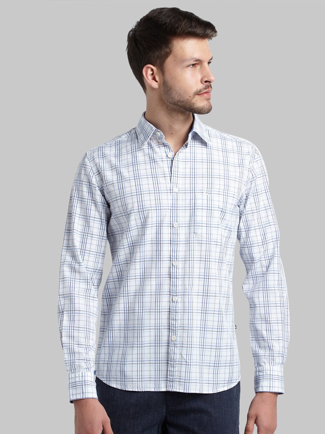 

Parx Men Blue Slim Fit Checked Casual Shirt
