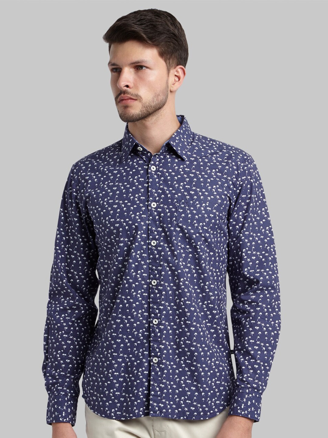 

Parx Men Blue Slim Fit Floral Printed Casual Cotton Shirt