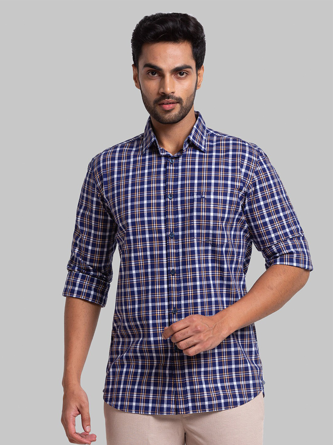 

Parx Men Blue Slim Fit Checked Casual Shirt