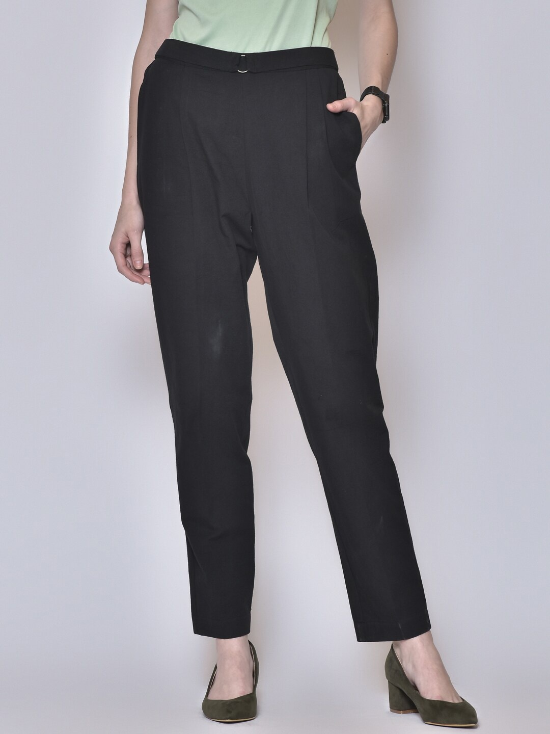 

250 DESIGNS Women Black Solid Easy Wash Trousers
