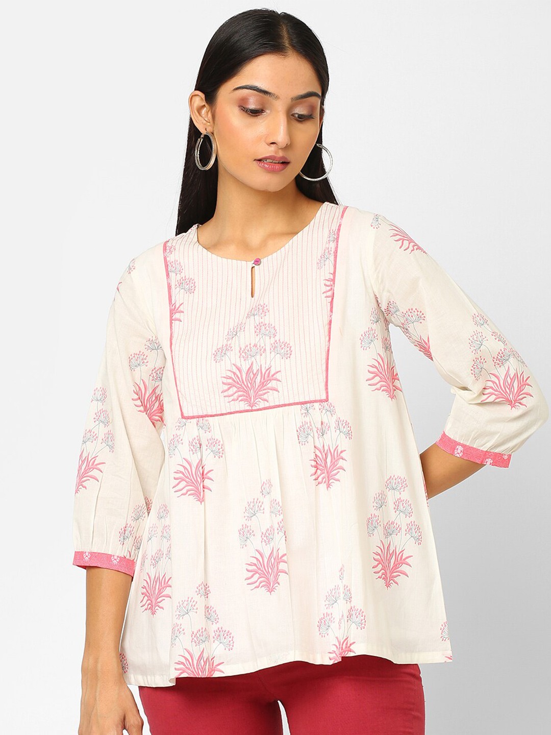 

KAMI KUBI White & Pink Floral Print Cotton Top