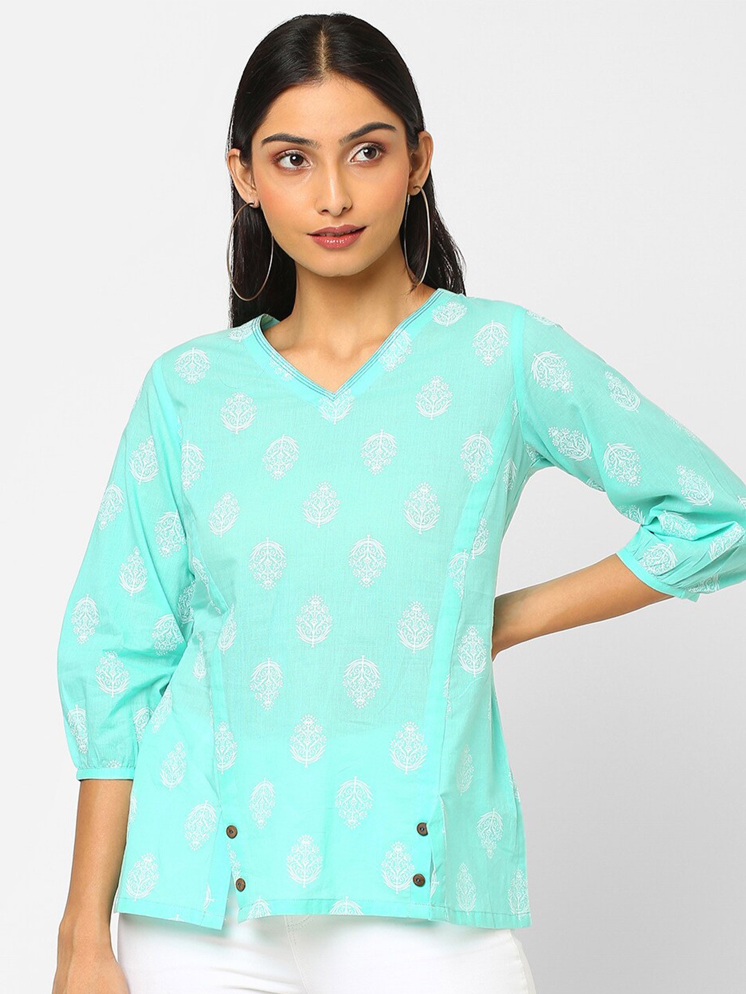 

KAMI KUBI Blue Floral Print Cotton Top