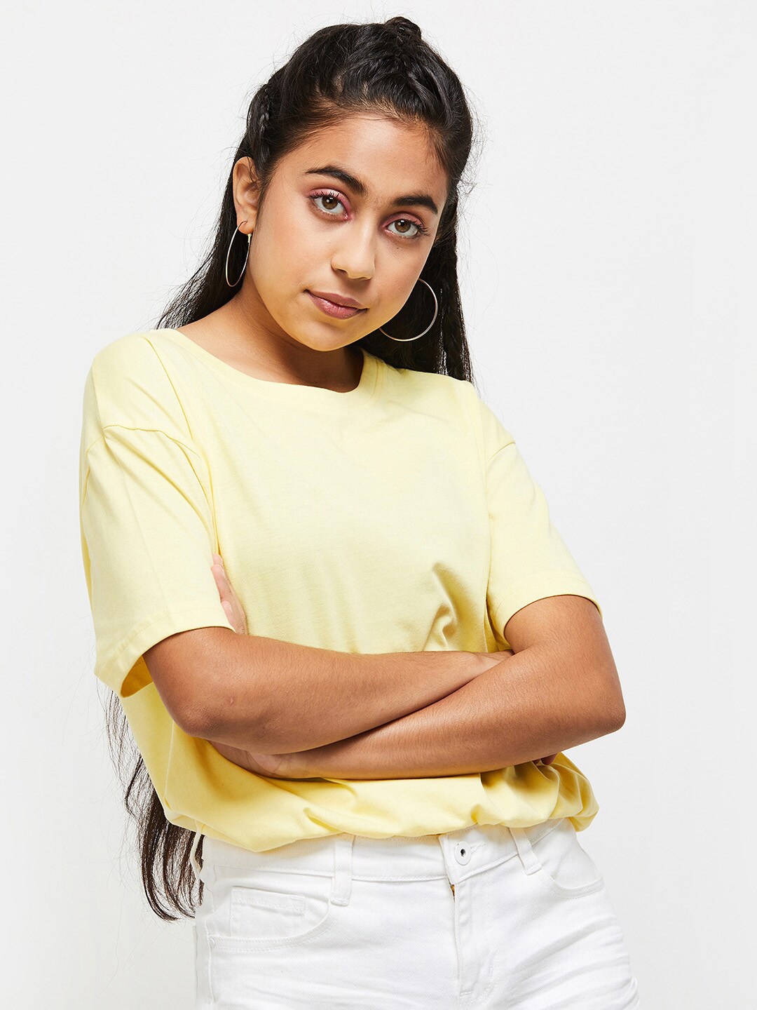 

max Girls Yellow Solid Regular Top