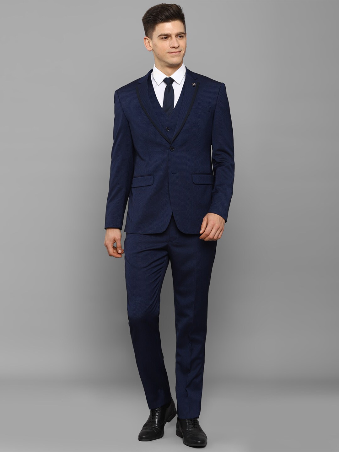 

Allen Solly Men Navy-Blue Solid Three-piece Suit