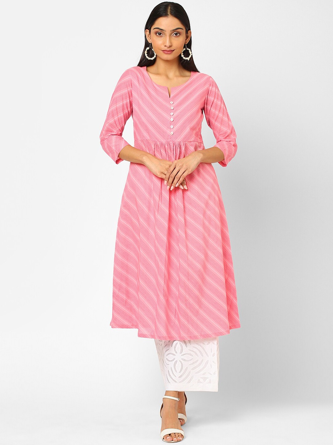 

KAMI KUBI Women Pink Printed with button detail Kurta