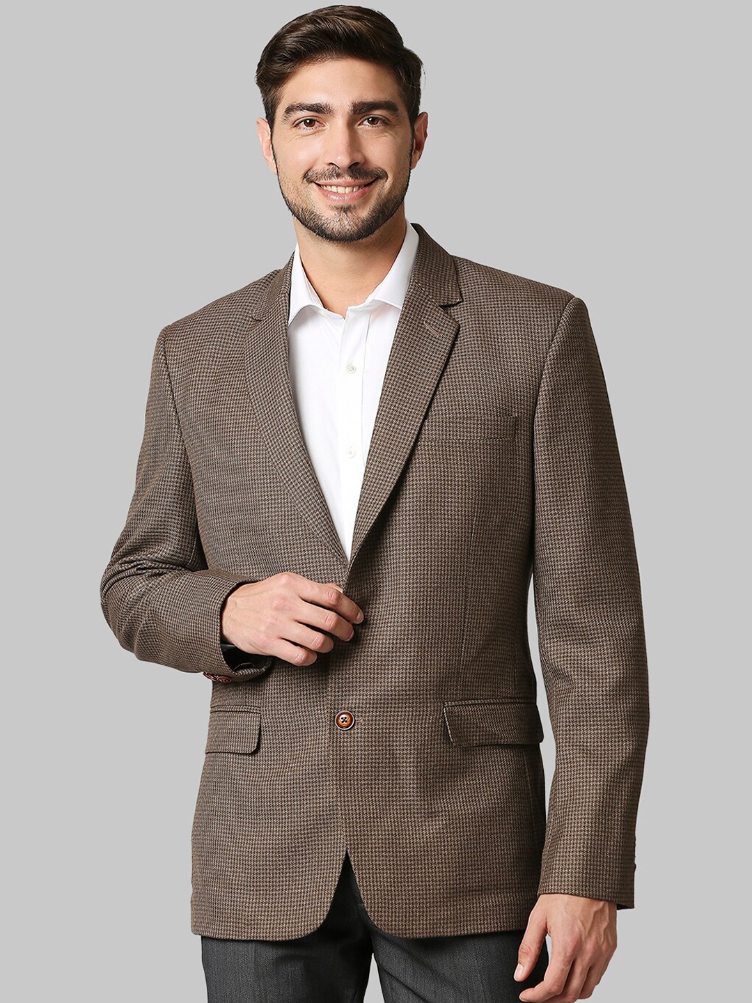 

Raymond Men Brown Self-Design Single-Breasted Formal Blazer