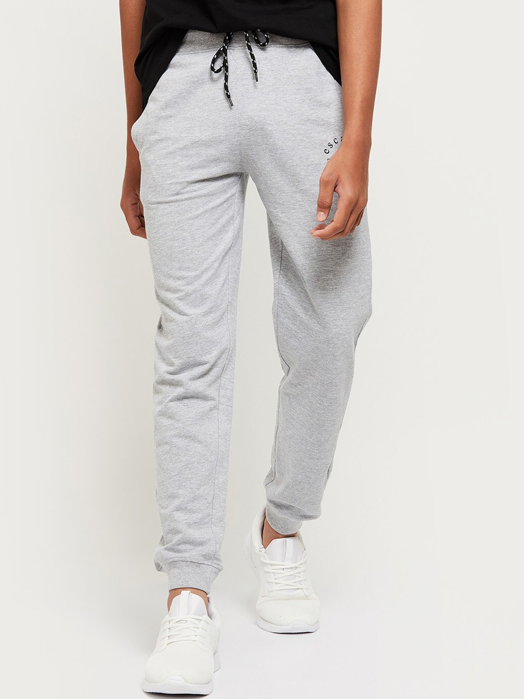 

max Boys Grey Solid Cotton Joggers