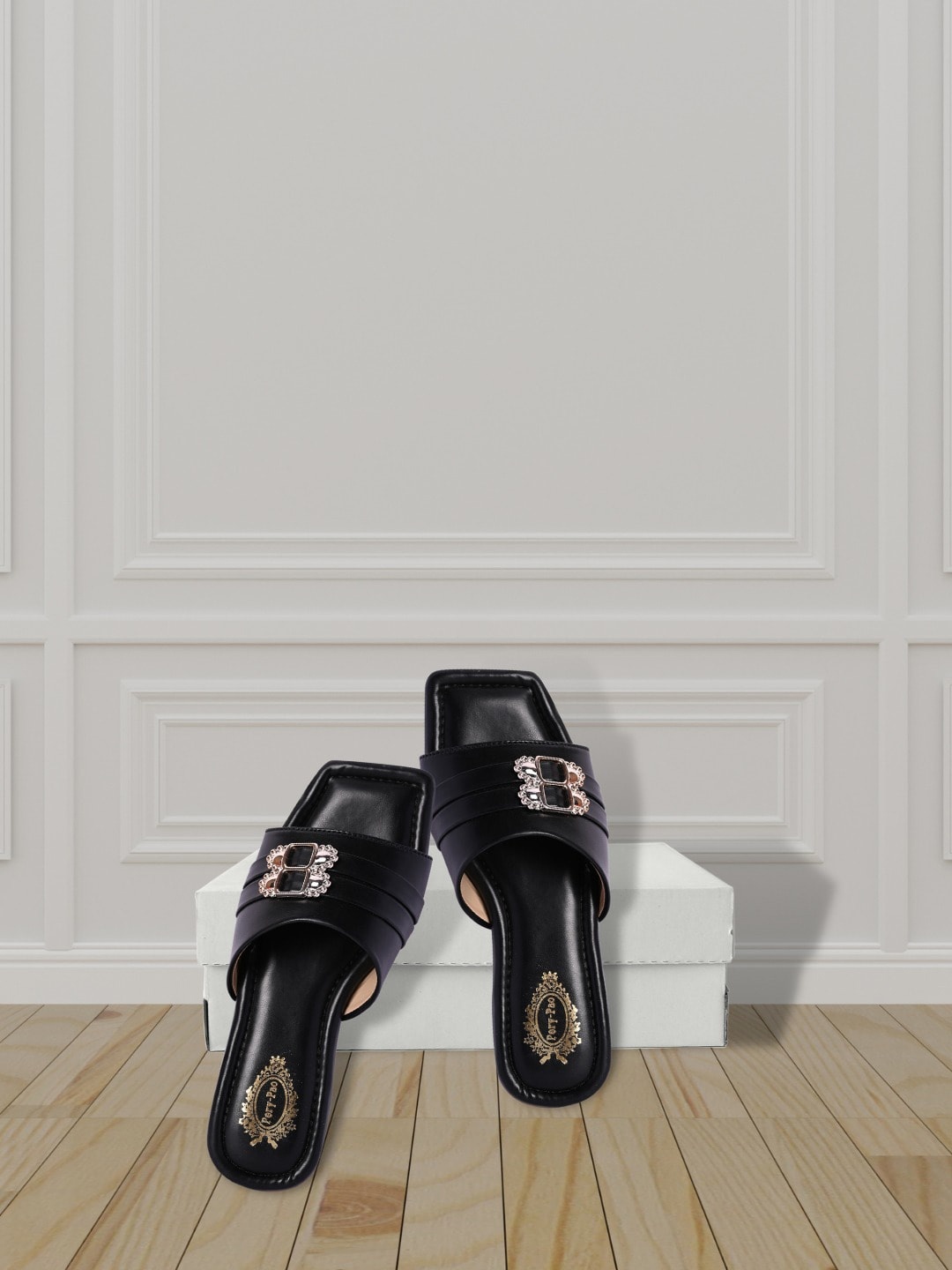 

PERY PAO Women Black Printed Open Toe Flats