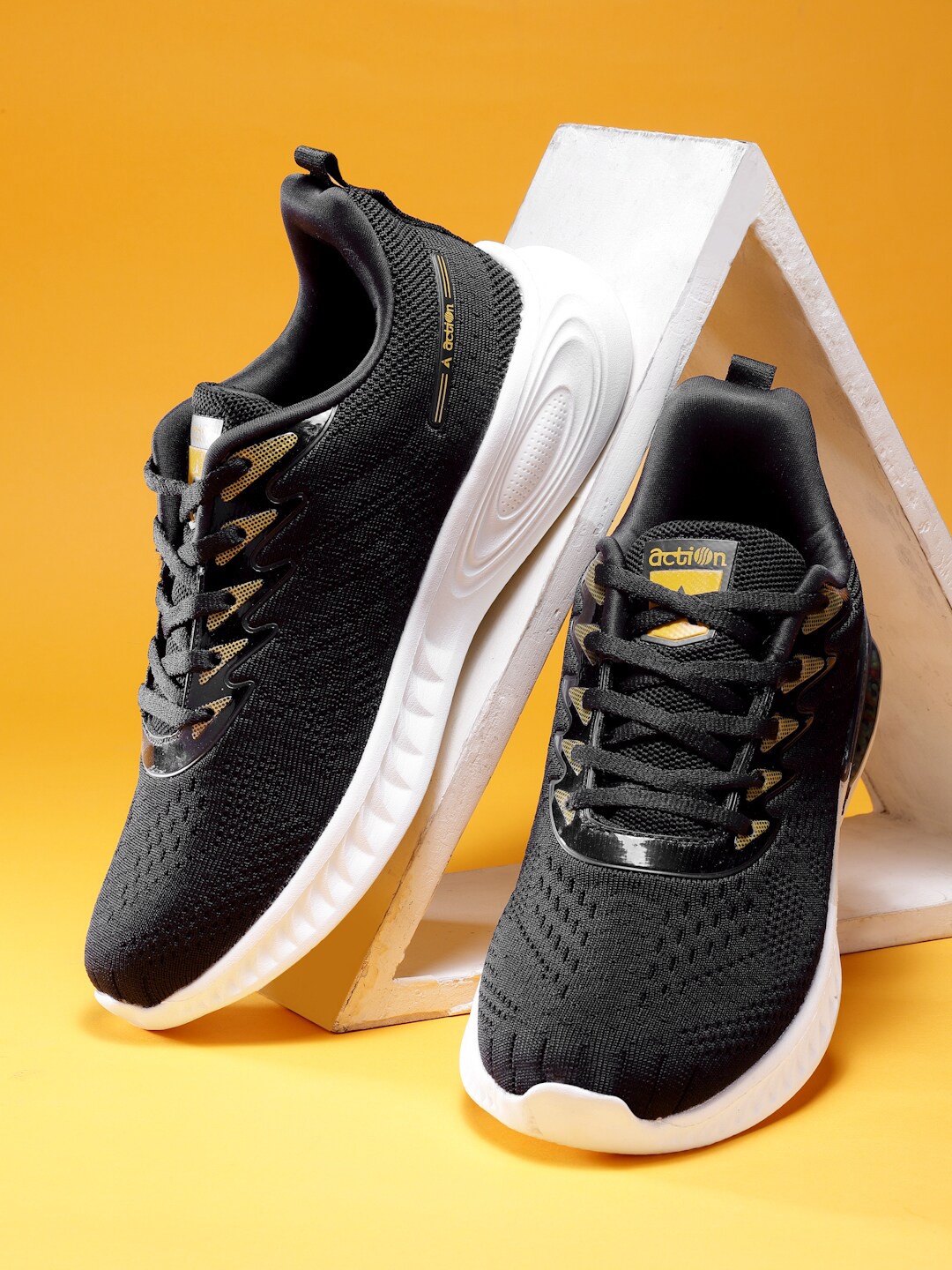 

Action Men Black Mesh Running Non-Marking Shoes