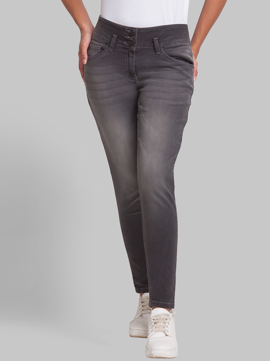 

Park Avenue Women Grey Tapered Fit Heavy Fade Jeans